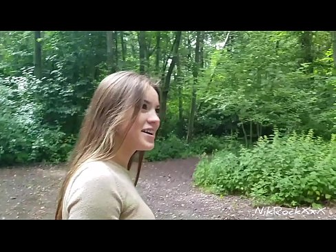 ❤️ Na ba da shawara ga Evelina cewa mu yi fuck a wurin jama'a! Tace eh. Sai na bata ta a jaki na cusa mata baki. Sai taji haushin kanta. ❤ Batsa ❌️
