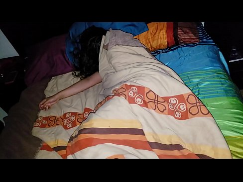 ❤️ Stepson yana dukan mahaifiyar mahaifiyarsa yayin da take barci. ❤ Batsa ❌️
